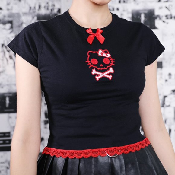LYUU KITTY SKULL RED CROP TOP - hello kitty goth - Picture 3 of 3